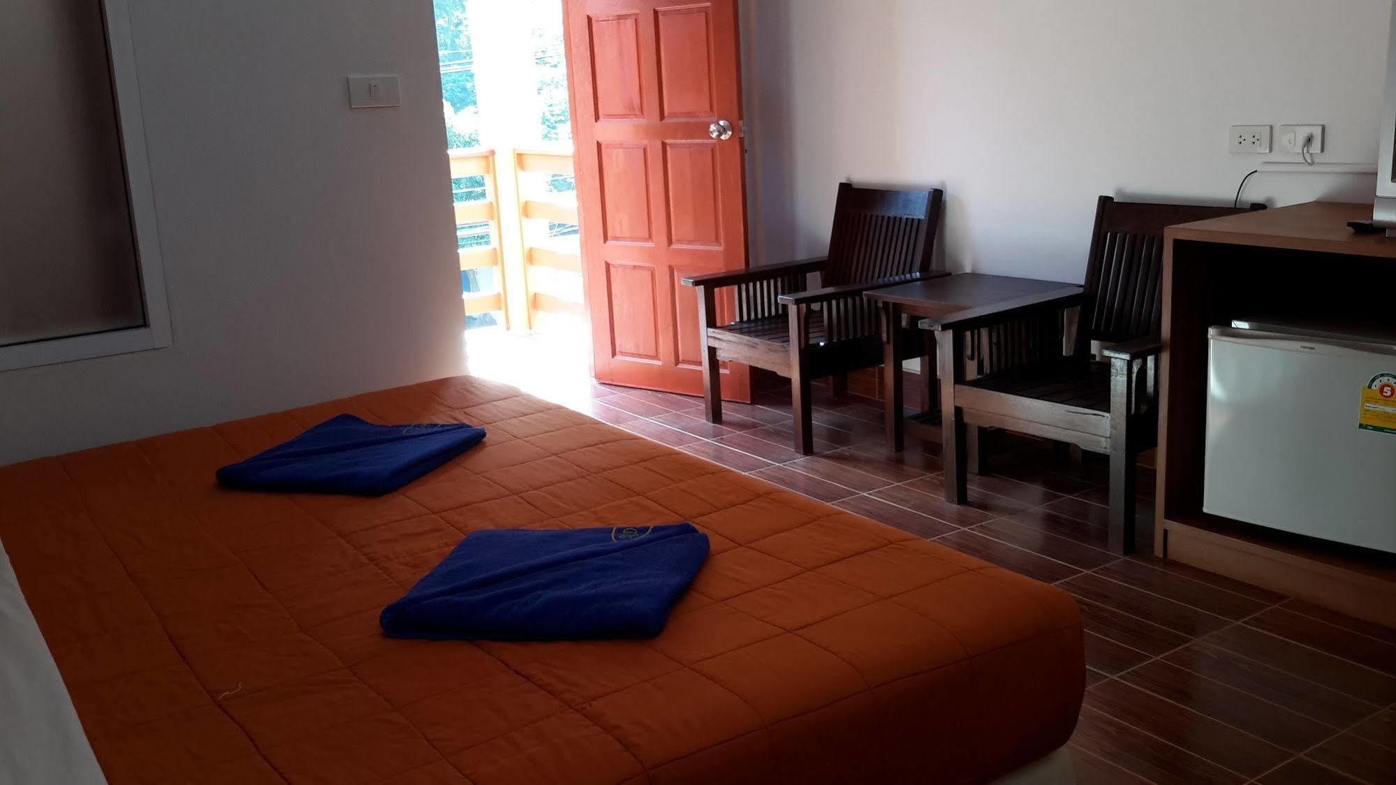 N.D.Hotel Ko Lanta Dış mekan fotoğraf